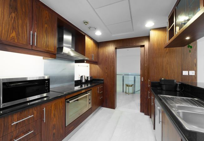 Villa in Dubai - Exclusive Duplex Villa w/ Panoramic Terrace Overlooking Burj Khalifa Villa in Dubai - Exclusive Duplex Villa w/ Panoramic Terrace Overlooking Burj Khalifa