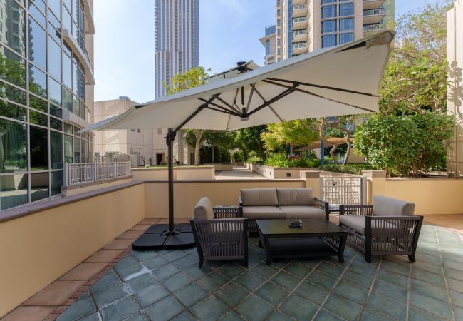 Villa in Dubai - Exclusive Duplex Villa w/ Panoramic Terrace Overlooking Burj Khalifa Villa in Dubai - Exclusive Duplex Villa w/ Panoramic Terrace Overlooking Burj Khalifa