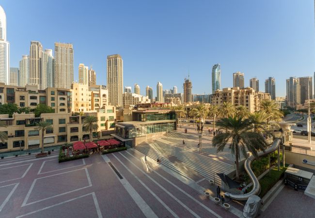 Villa in Dubai - Exclusive Duplex Villa w/ Panoramic Terrace Overlooking Burj Khalifa Villa in Dubai - Exclusive Duplex Villa w/ Panoramic Terrace Overlooking Burj Khalifa