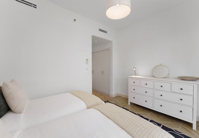 Apartment in Dubai - Blissful Living w/ Dubai Marina Waterfront Views Apartment in Dubai - Blissful Living w/ Dubai Marina Waterfront Views