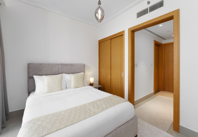 Apartment in Dubai - Ultimate Living w/ Front-Row Views of Burj Khalifa & Dubai Fountains Apartment in Dubai - Ultimate Living w/ Front-Row Views of Burj Khalifa & Dubai Fountains