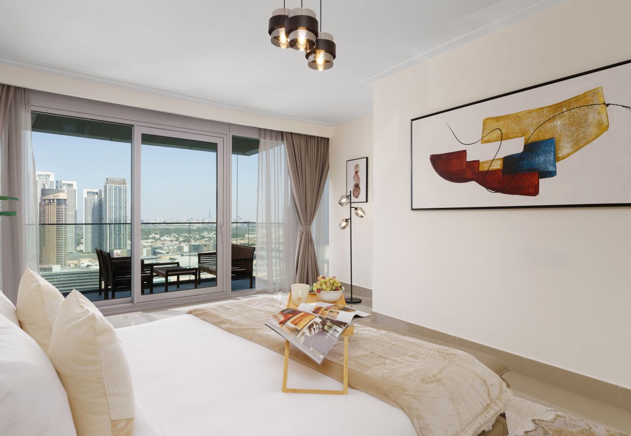 Apartment in Dubai - Ultimate Living w/ Front-Row Views of Burj Khalifa & Dubai Fountains