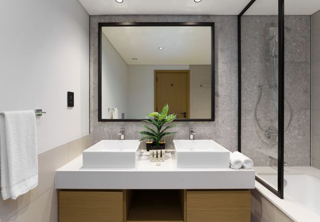 Apartment in Dubai -  Blissful Living w/ Scenic Golf Vws in Dubai Hills  Apartment in Dubai -  Blissful Living w/ Scenic Golf Vws in Dubai Hills