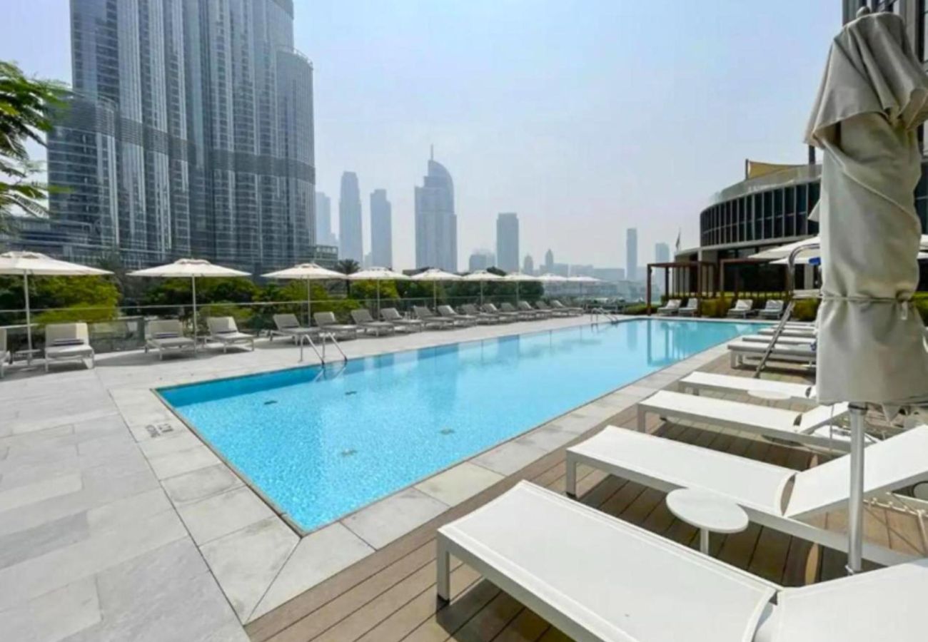 Apartment in Dubai - Exclusive Apt w/ Unmatched Burj Khalifa Views