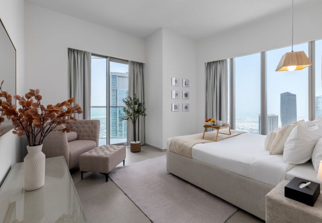 Apartment in Dubai - Sky-High Elegance w/ Unrivaled Burj Khalifa Views Apartment in Dubai - Sky-High Elegance w/ Unrivaled Burj Khalifa Views