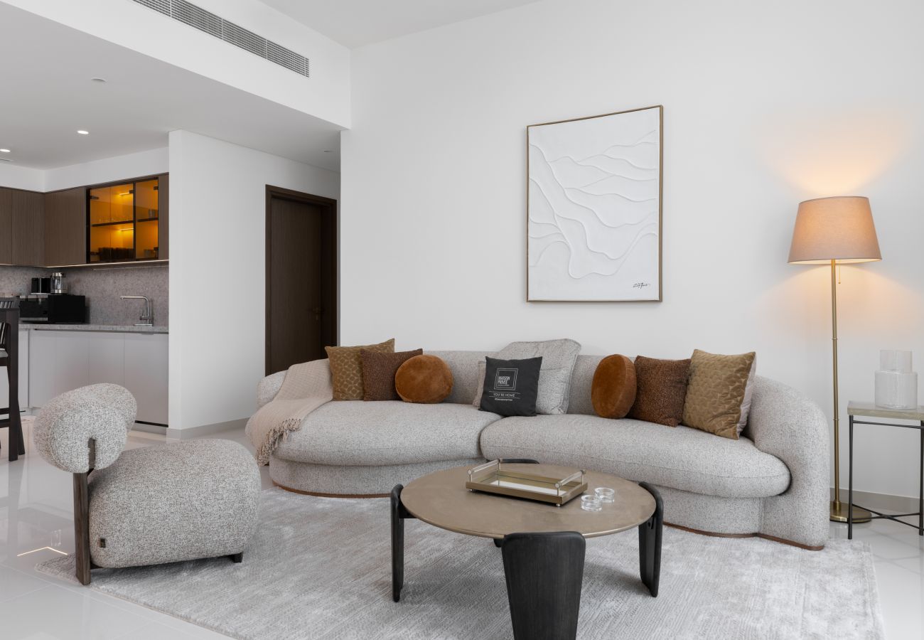 Apartment in Dubai - Coastal Living w/ Uninterrupted Sea & Palm Views 