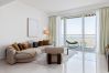 Apartment in Dubai - Coastal Living w/ Uninterrupted Sea & Palm Views 