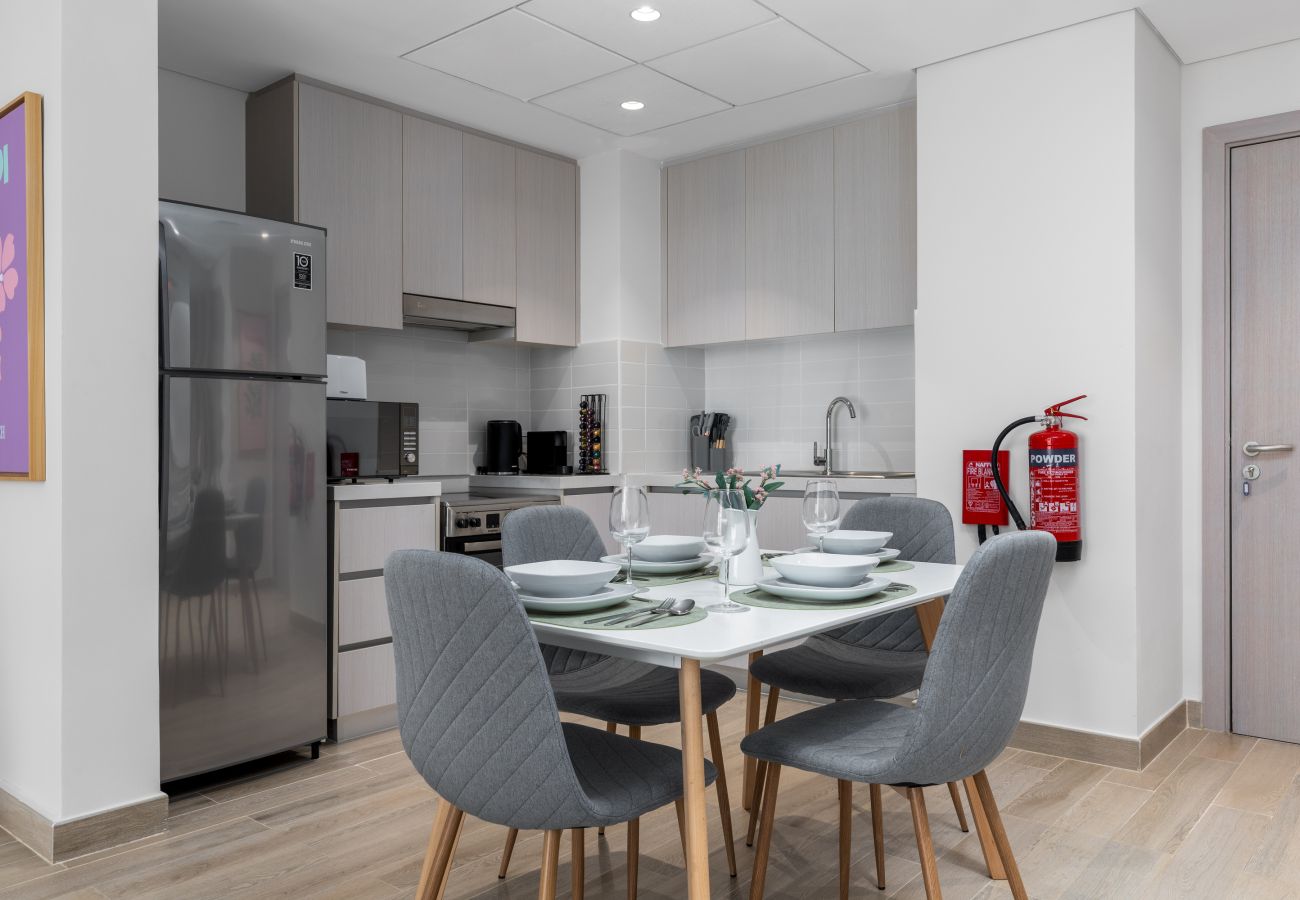 Apartment in Abu Dhabi - Relaxed Yas Island Living Near ALL Attractions 