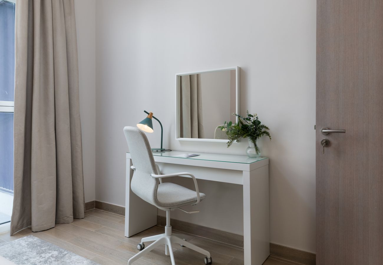 Apartment in Abu Dhabi - Relaxed Yas Island Living Near ALL Attractions 