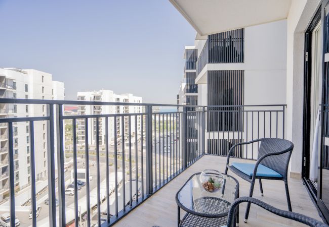 Apartment in Abu Dhabi - Modern Yas Island Escape w/ Peaceful Canal Views Apartment in Abu Dhabi - Modern Yas Island Escape w/ Peaceful Canal Views