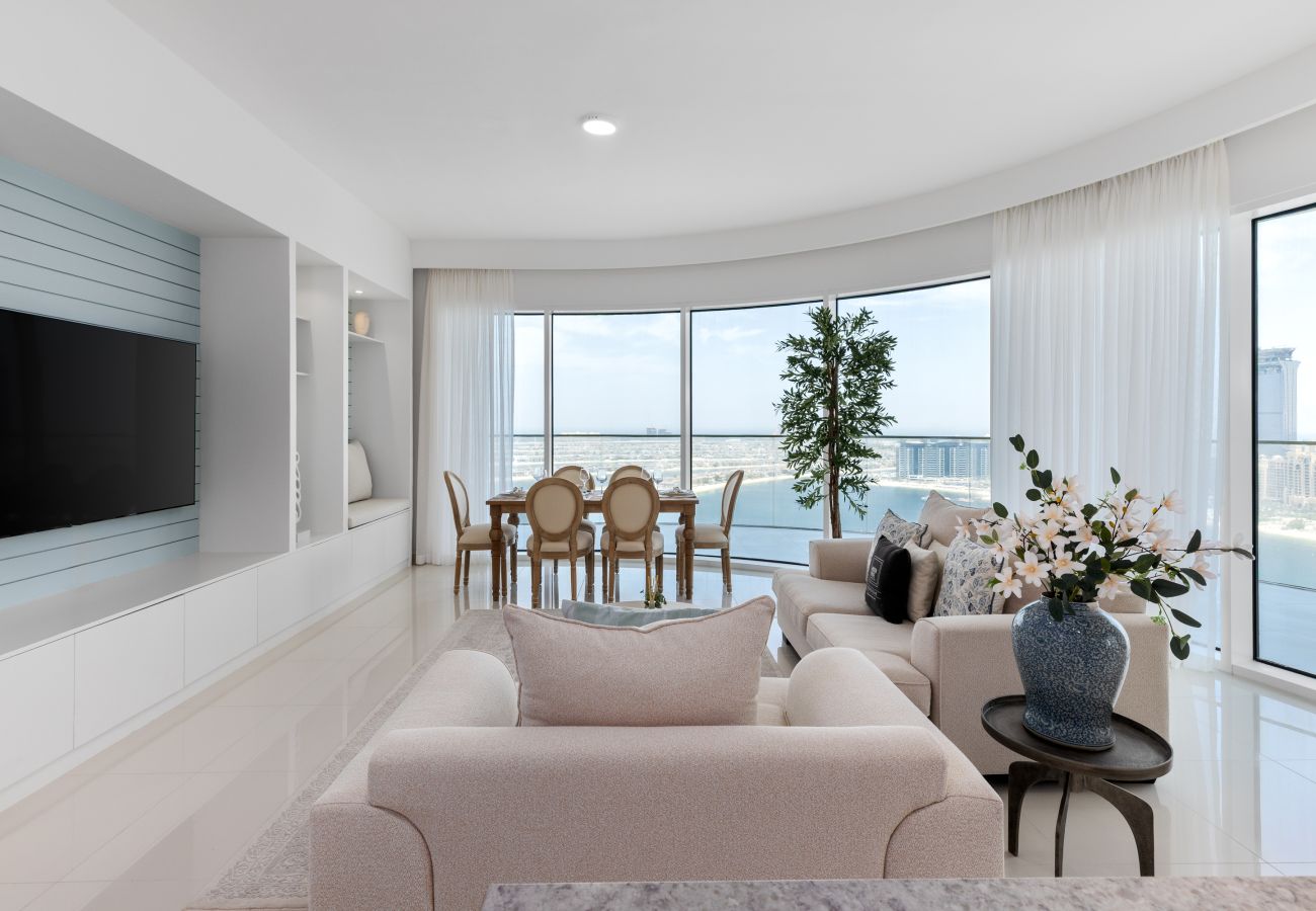 Apartment in Dubai - Waterfront Living w/ Unparalleled Sea & Palm Vws 