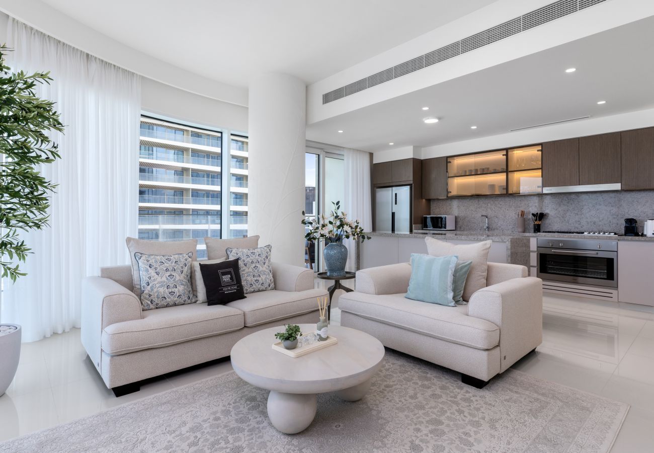 Apartment in Dubai - Waterfront Living w/ Unparalleled Sea & Palm Vws 