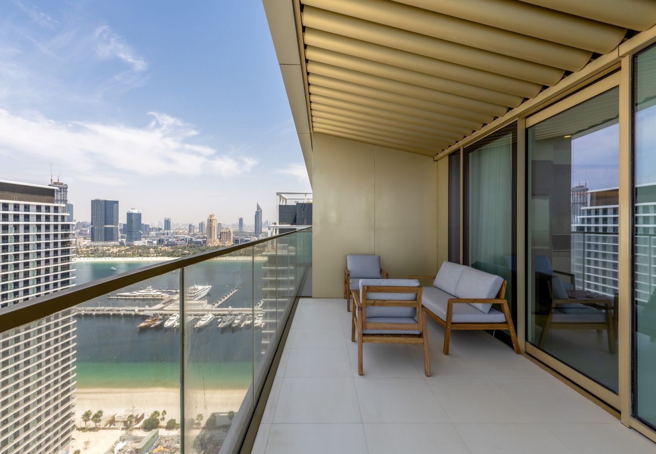 Apartment in Dubai - Waterfront Living w/ Unparalleled Sea & Palm Vws 