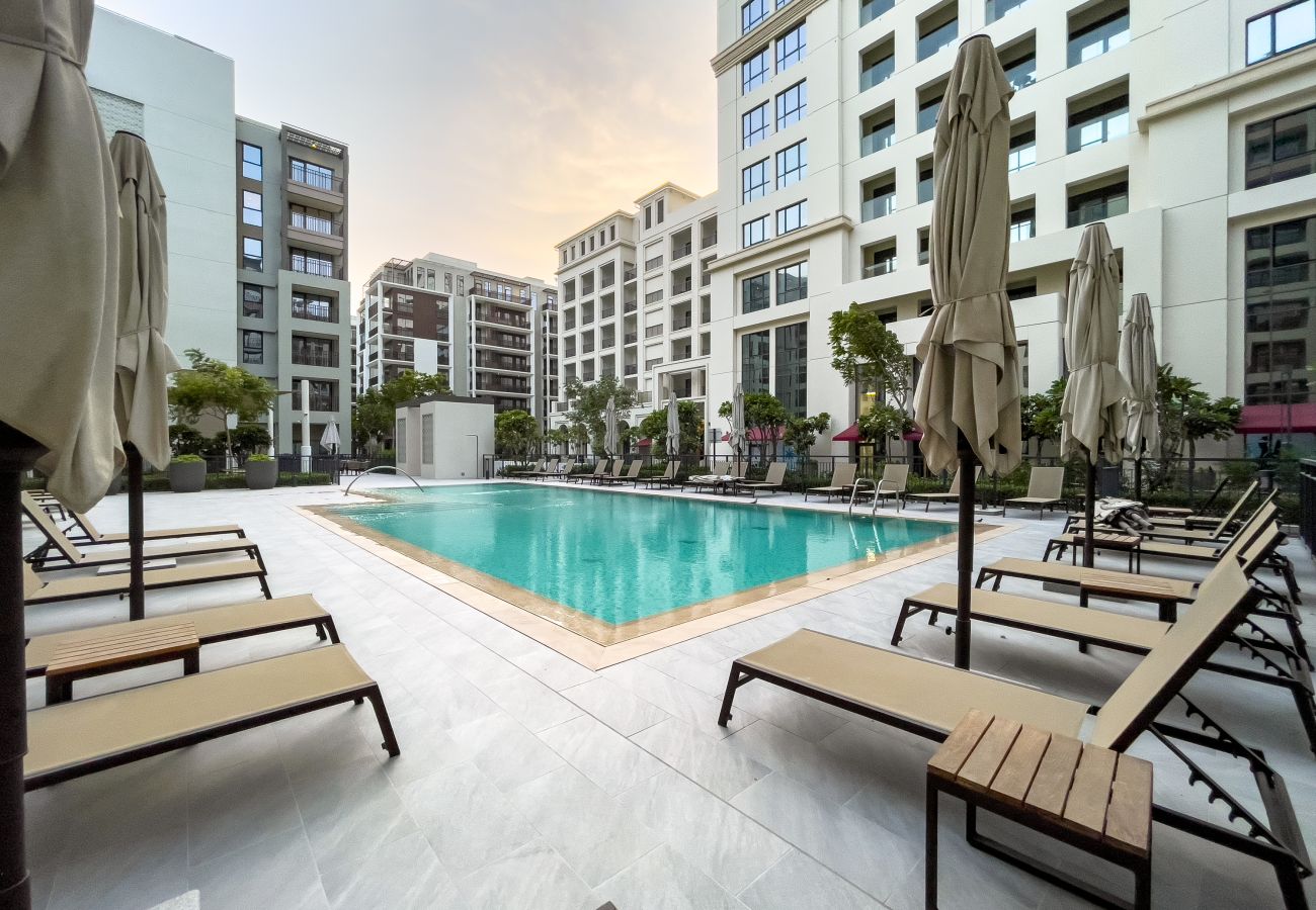 Apartment in Dubai - Serene Hideaway w/ Top Facilities in Creek Beach  