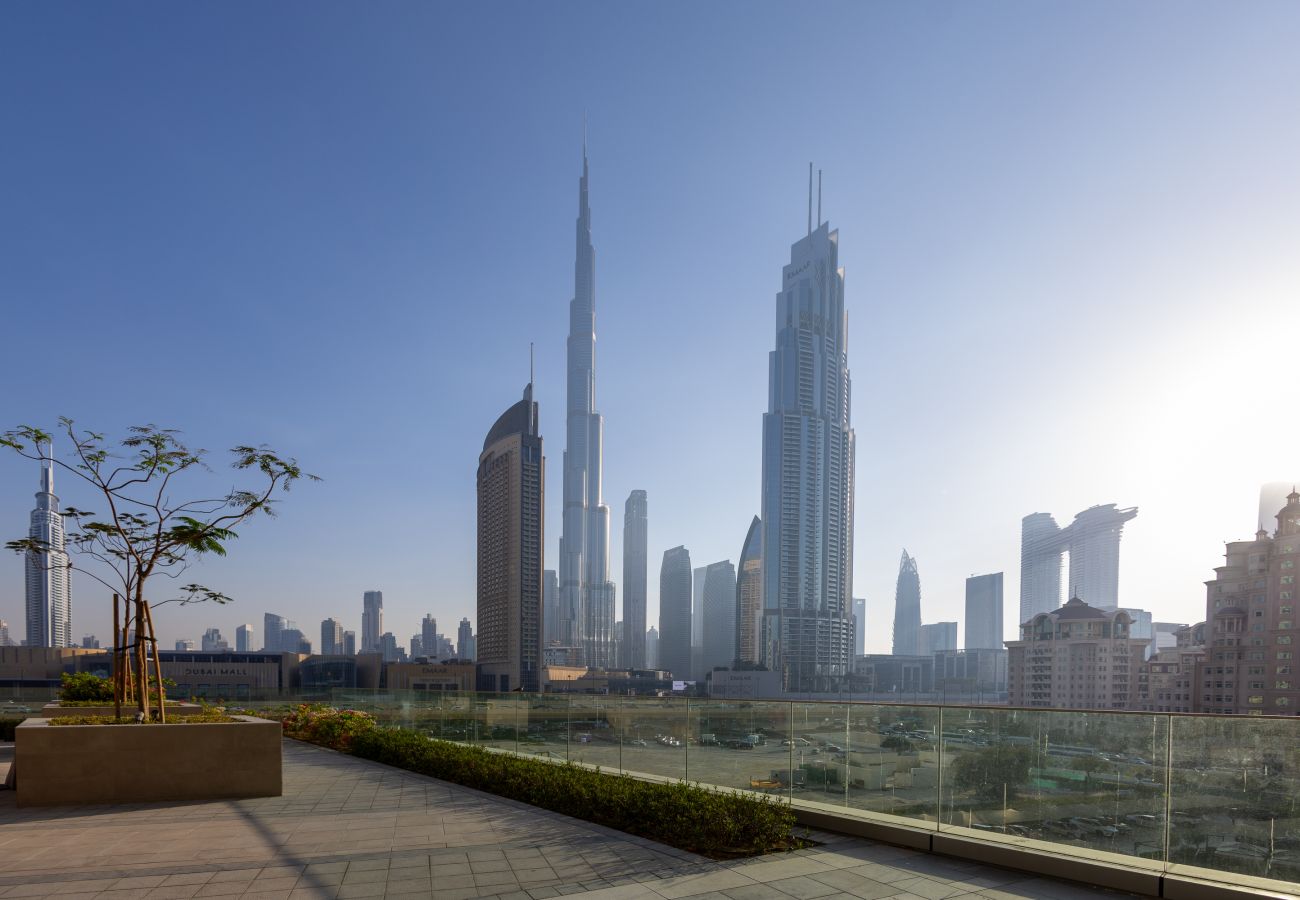 Apartment in Dubai - Urban & Elegant Stay Just Steps from Burj Khalifa
