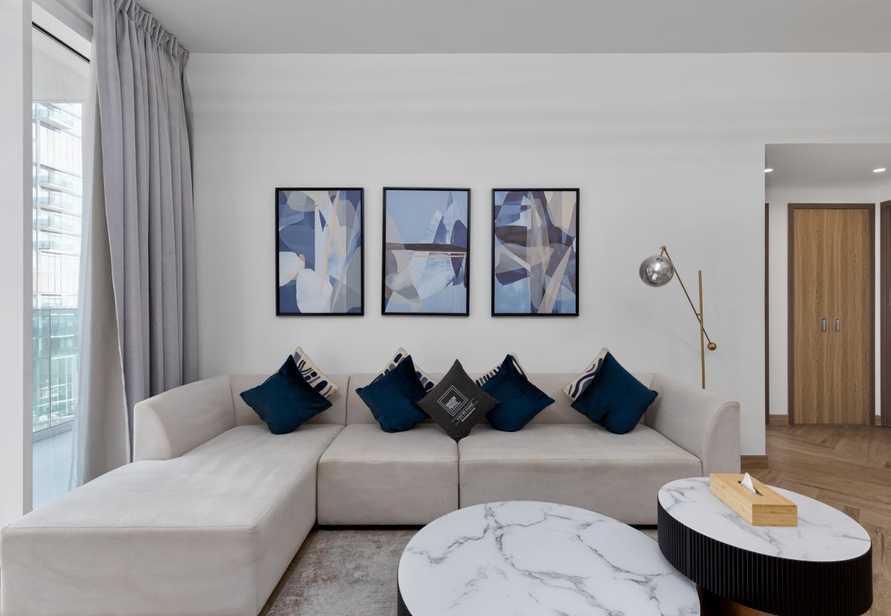 Urban parkside holiday rental close to Zabeel Park in Dubai