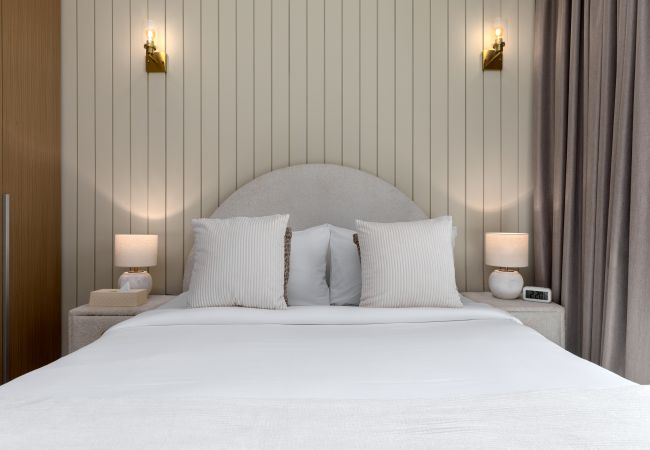 Apartment in Dubai -  Creekside Elegance w/ Canal Vws at Creek Beach  Apartment in Dubai -  Creekside Elegance w/ Canal Vws at Creek Beach