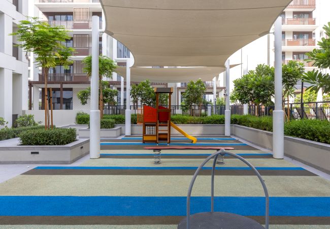 Apartment in Dubai -  Creekside Elegance w/ Canal Vws at Creek Beach  Apartment in Dubai -  Creekside Elegance w/ Canal Vws at Creek Beach