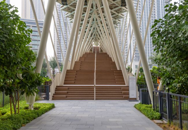 Apartment in Dubai -  Creekside Elegance w/ Canal Vws at Creek Beach  Apartment in Dubai -  Creekside Elegance w/ Canal Vws at Creek Beach