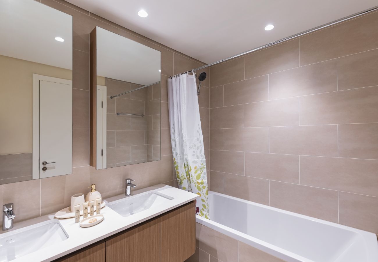 Apartment in Dubai -  Creekside Elegance w/ Canal Vws at Creek Beach 