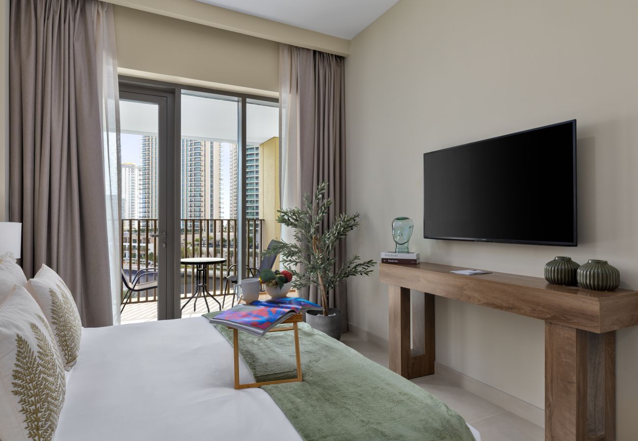 Apartment in Dubai -  Creekside Elegance w/ Canal Vws at Creek Beach 