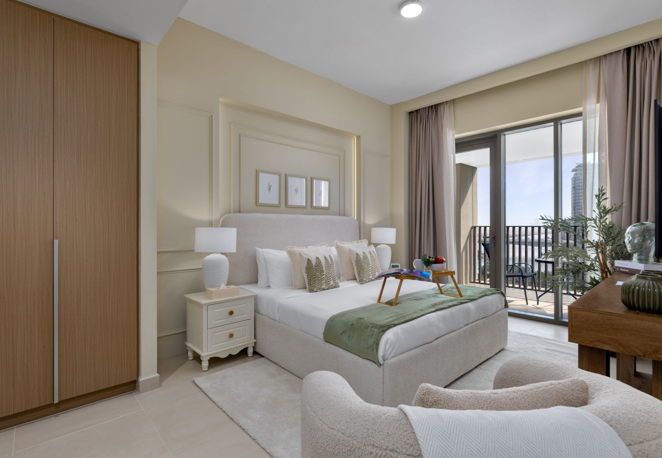 Apartment in Dubai -  Creekside Elegance w/ Canal Vws at Creek Beach 