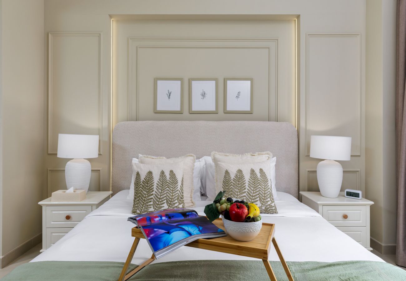 Apartment in Dubai -  Creekside Elegance w/ Canal Vws at Creek Beach 