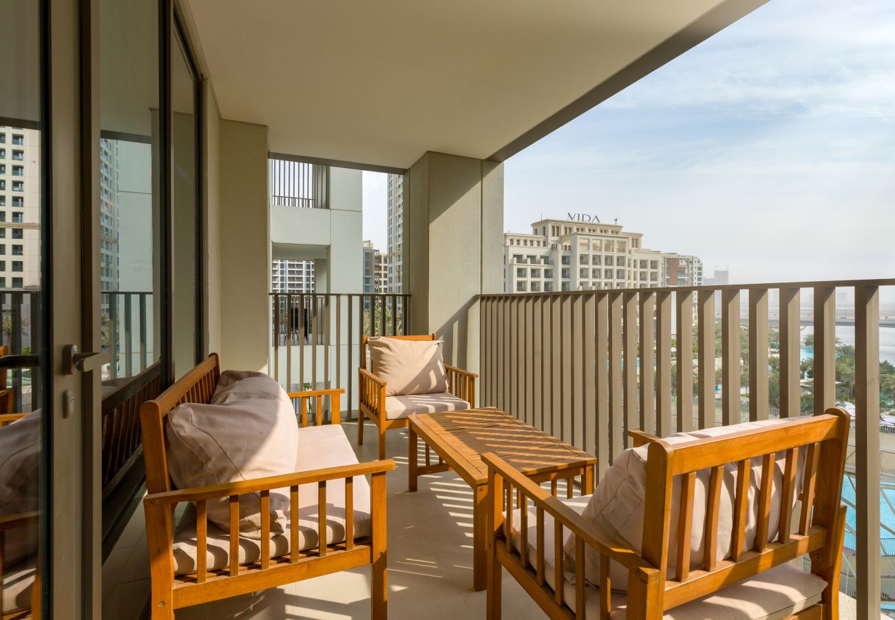 Apartment in Dubai -  Creekside Elegance w/ Canal Vws at Creek Beach 