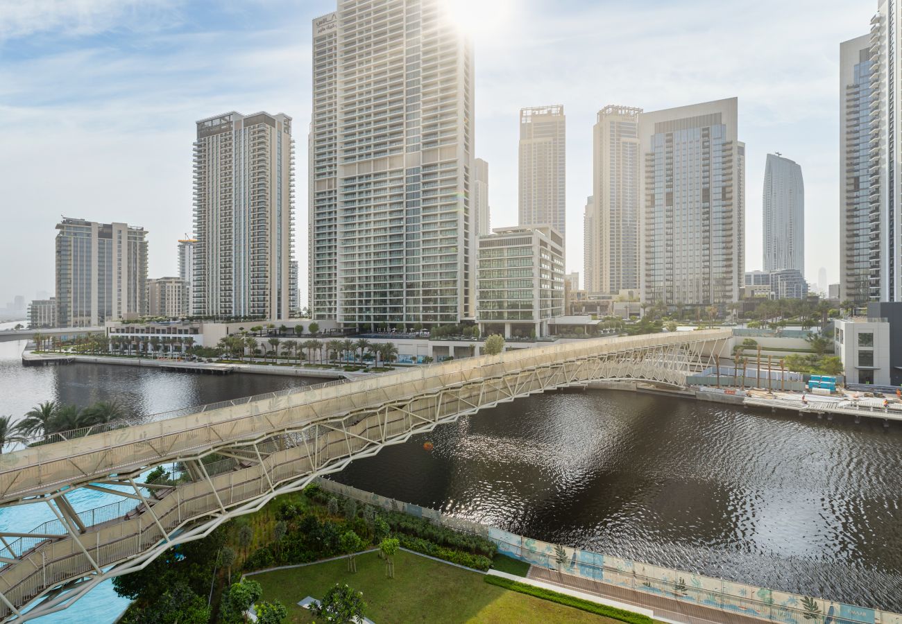 Apartment in Dubai -  Creekside Elegance w/ Canal Vws at Creek Beach 