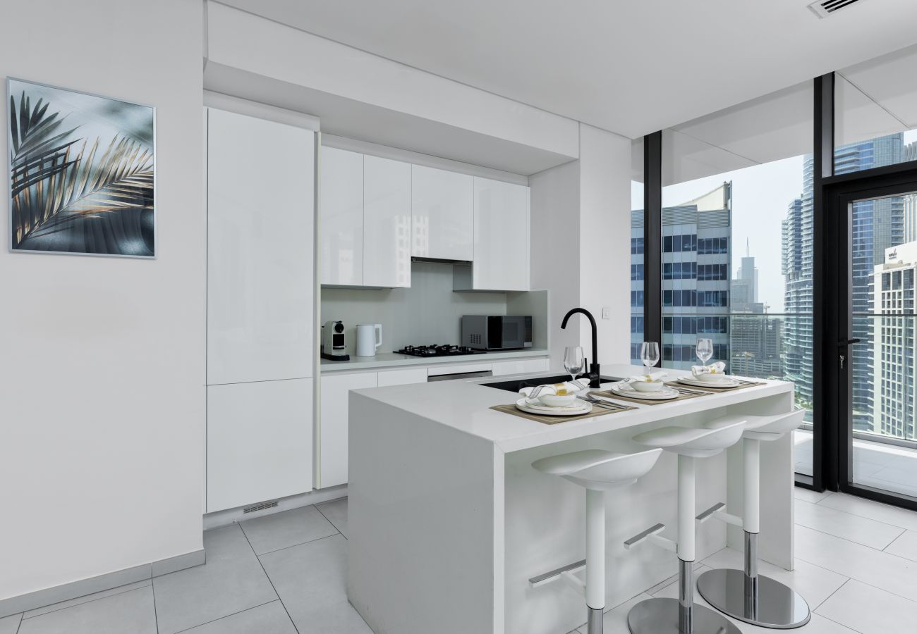 Apartment in Dubai - Sky-High Panoramic Apt w/ Iconic Burj Khalifa Vws  