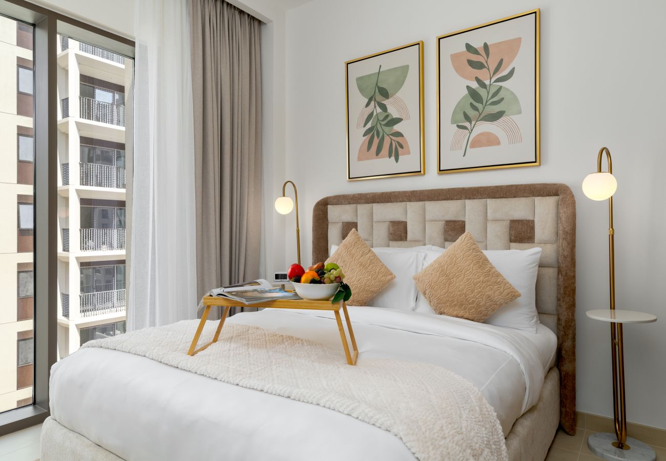Apartment in Dubai - Charming Urban Escape w/ Resort-Style Facilities 
