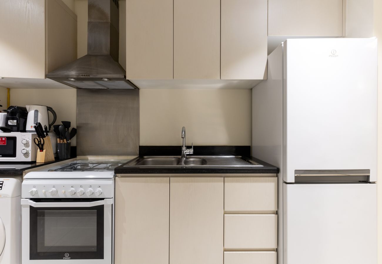Studio in Dubai - Stylish Studio w/ Top Facilities in Damac Hills