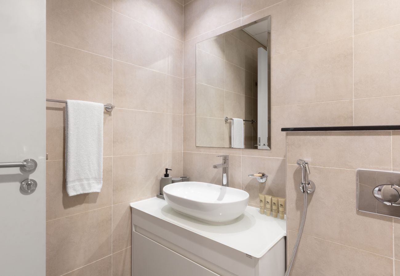 Studio in Dubai - Stylish Studio w/ Top Facilities in Damac Hills