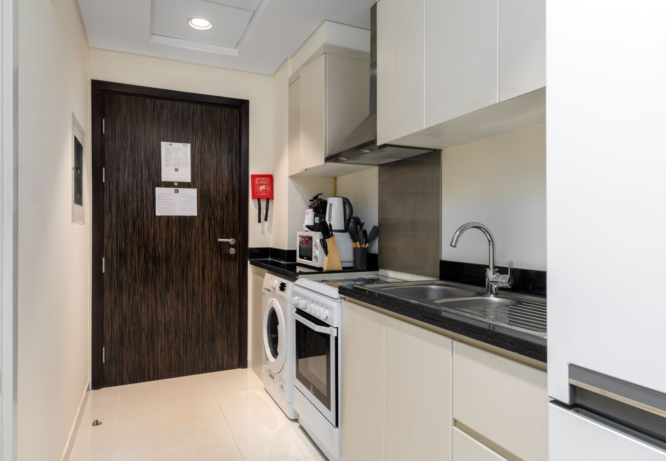 Studio in Dubai - Stylish Studio w/ Top Facilities in Damac Hills