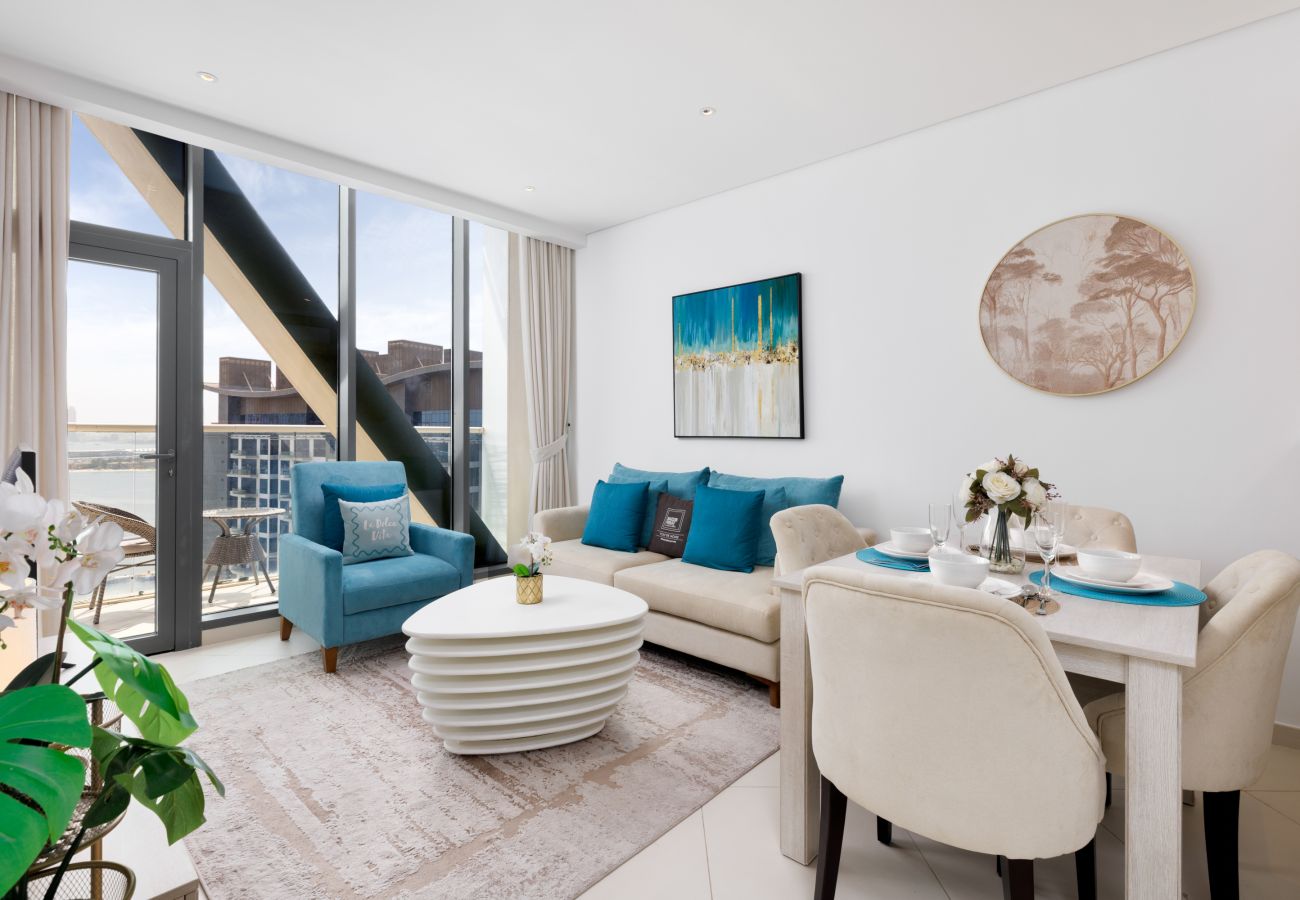Elegant holiday rental with breathtaking views on Palm Jumeirah