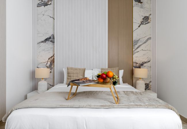 Apartment in Abu Dhabi - Sleek Yas Getaway w/ Ferrari World & Canal Views Apartment in Abu Dhabi - Sleek Yas Getaway w/ Ferrari World & Canal Views