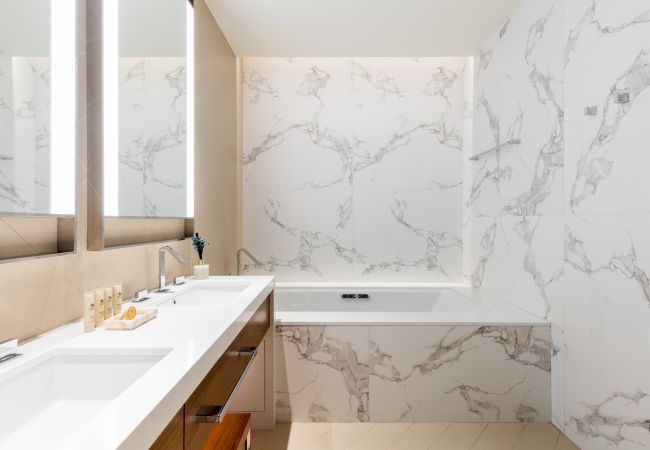 Apartment in Dubai - Fabulous Apt w/ Sensational Burj Khalifa Views  Apartment in Dubai - Fabulous Apt w/ Sensational Burj Khalifa Views