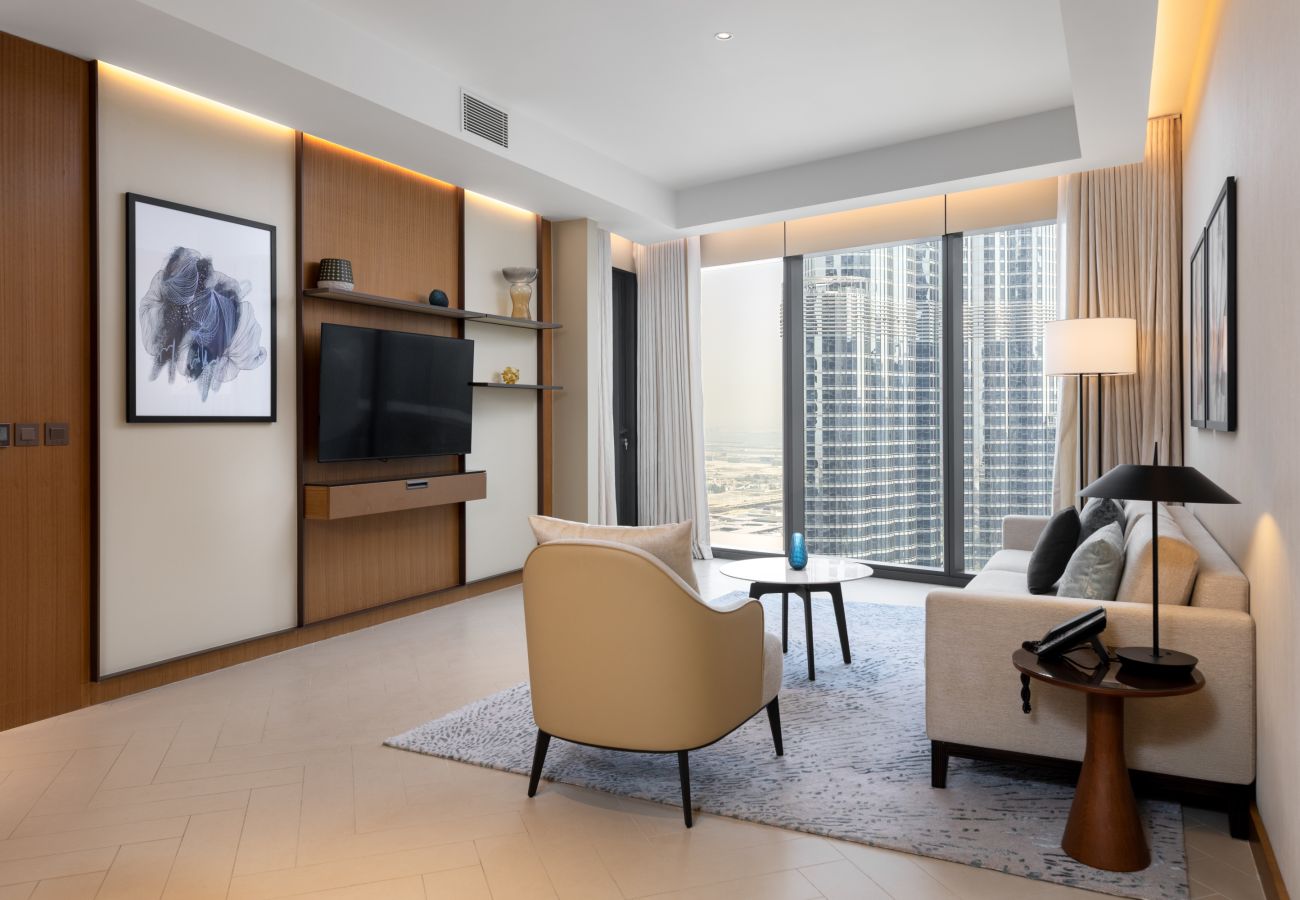 Experience luxury in our fabulous holiday rental with sensational Burj Khalifa views in Downtown Dubai. Your dream getaway awaits – learn more and boo