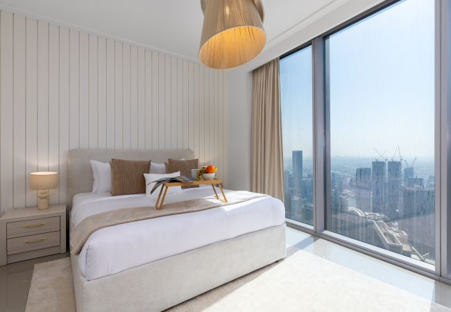 Apartment in Dubai -  City Heights Retreat w/ Panoramic Skyline Views Apartment in Dubai -  City Heights Retreat w/ Panoramic Skyline Views
