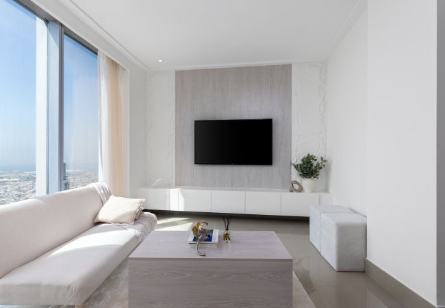 Apartment in Dubai -  City Heights Retreat w/ Panoramic Skyline Views Apartment in Dubai -  City Heights Retreat w/ Panoramic Skyline Views