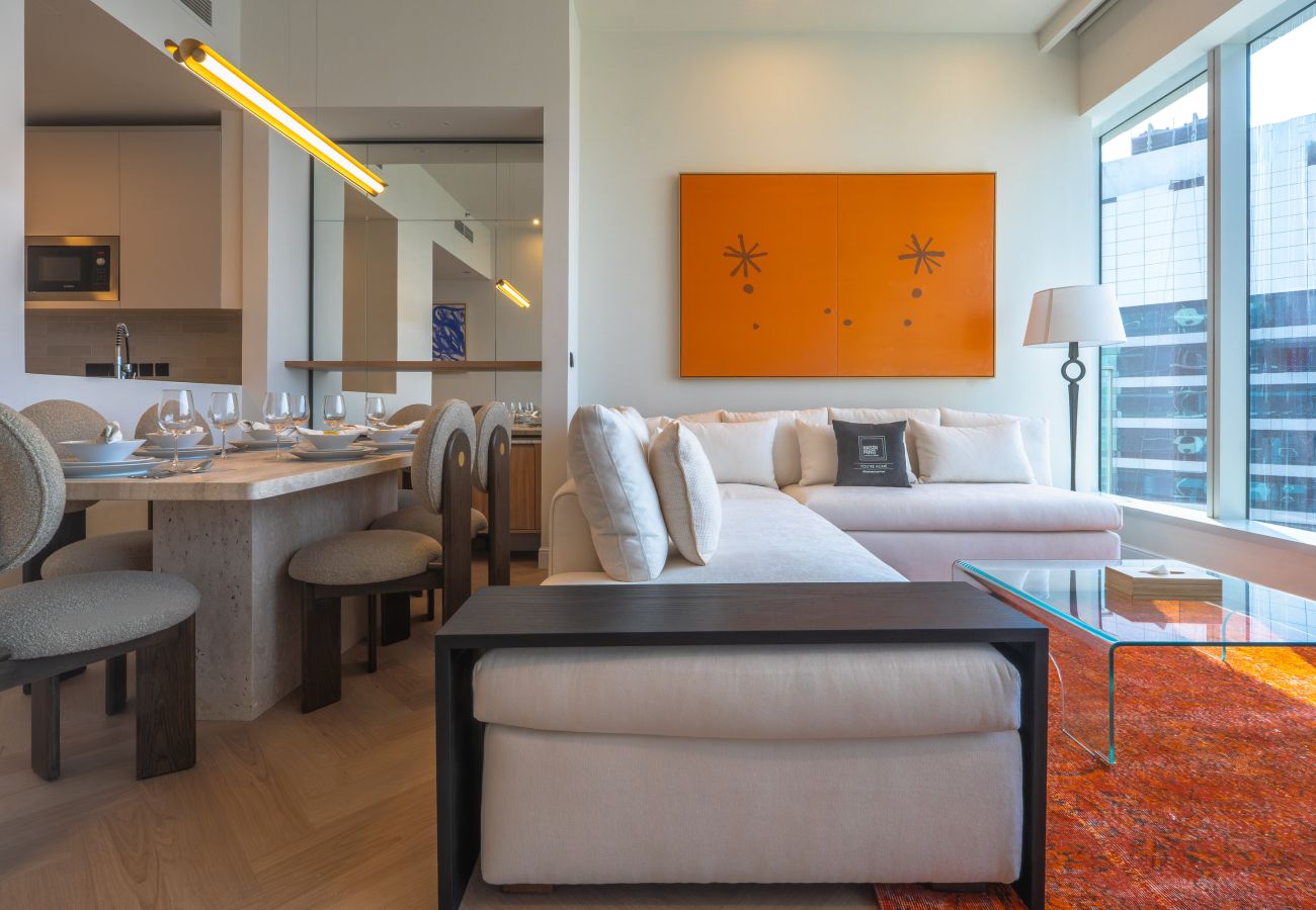 Apartment in Dubai - High-Floor Haven w/ Open Sea Views on Palm Entry  