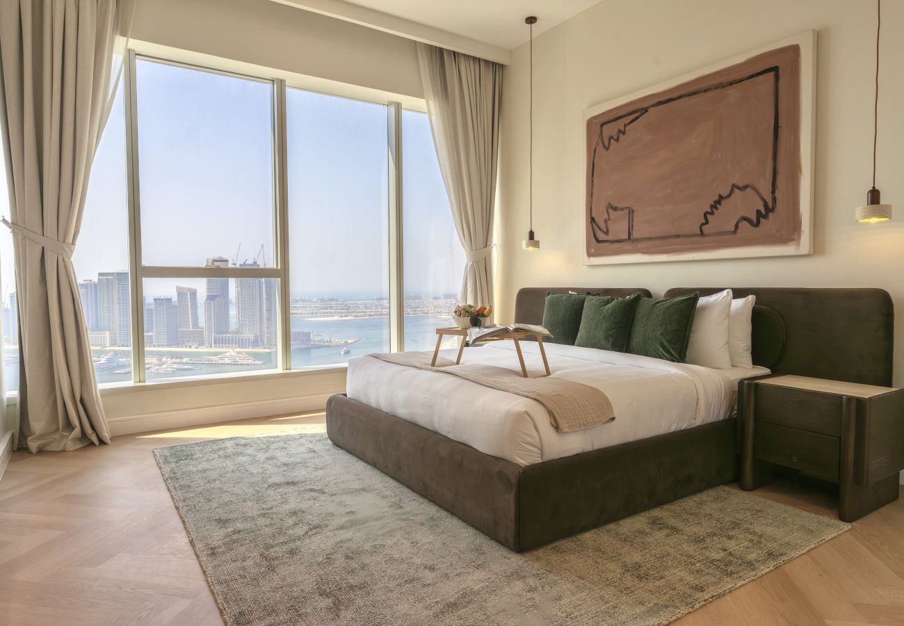Apartment in Dubai - High-Floor Haven w/ Open Sea Views on Palm Entry  