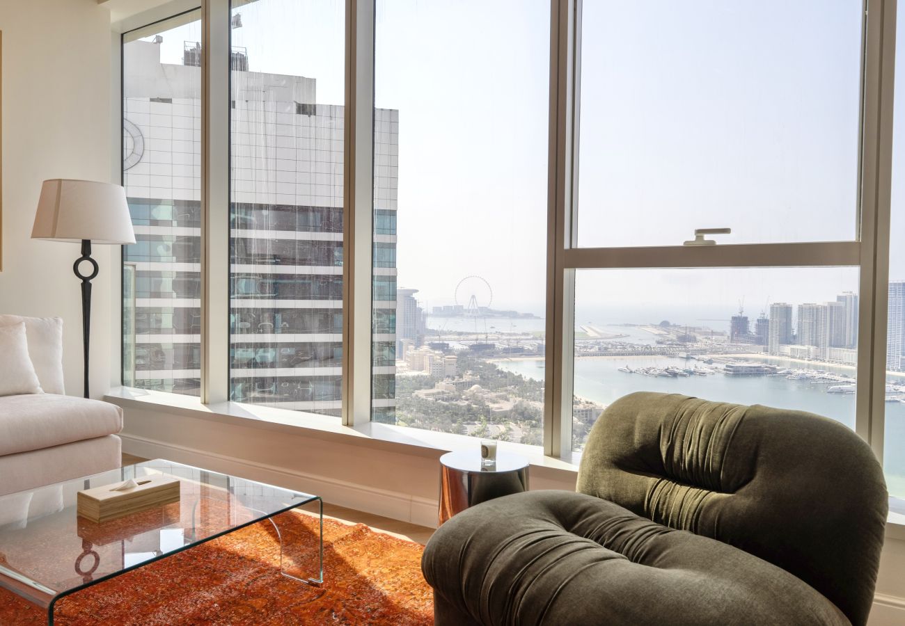 Apartment in Dubai - High-Floor Haven w/ Open Sea Views on Palm Entry  