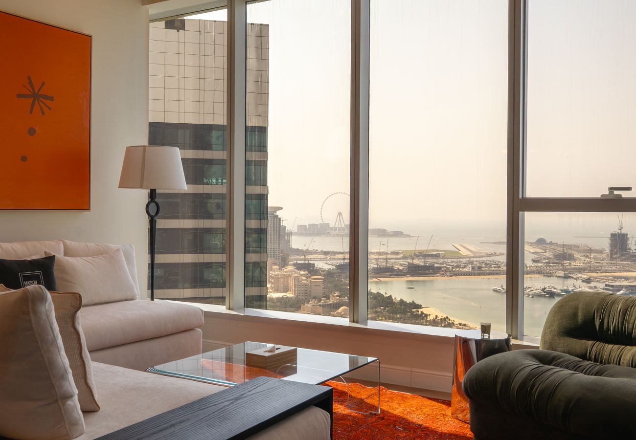 Apartment in Dubai - High-Floor Haven w/ Open Sea Views on Palm Entry  