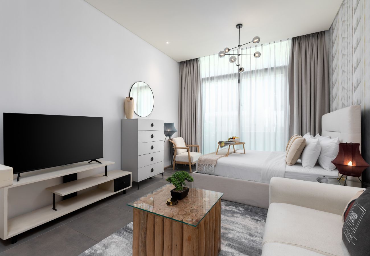 Serene holiday rental studio with balcony