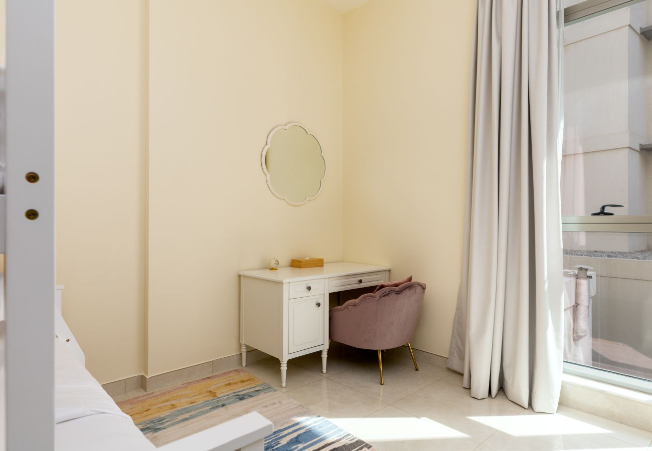 Apartment in Dubai - Chic & Eclectic Family Home w/ Park Vws in Meydan  