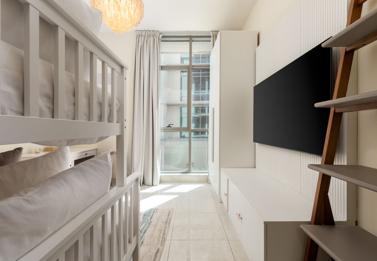 Apartment in Dubai - Chic & Eclectic Family Home w/ Park Vws in Meydan  