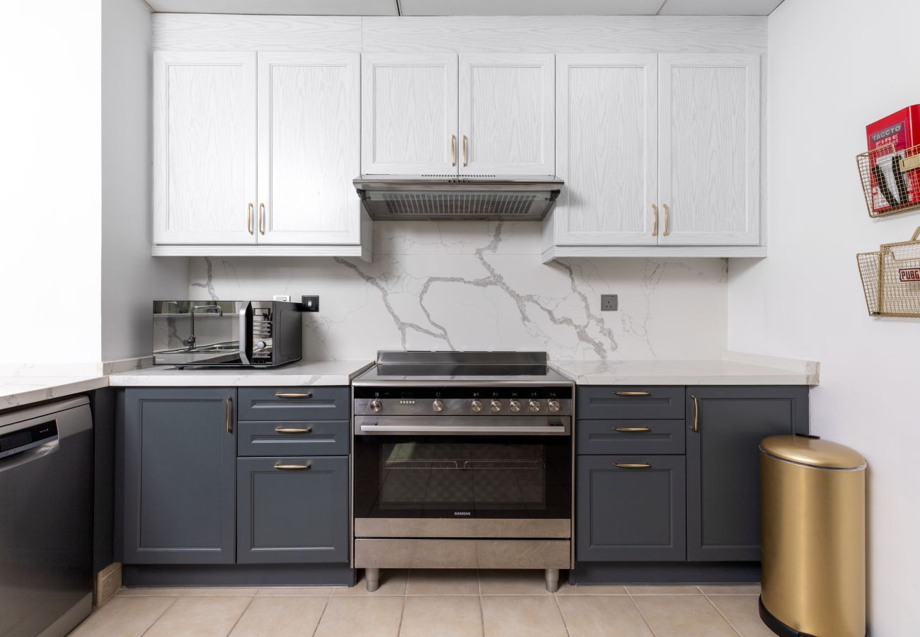 Apartment in Dubai - Chic & Eclectic Family Home w/ Park Vws in Meydan  