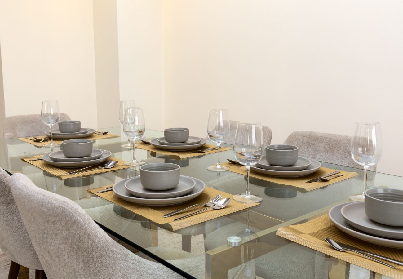 Apartment in Dubai - Chic & Eclectic Family Home w/ Park Vws in Meydan  