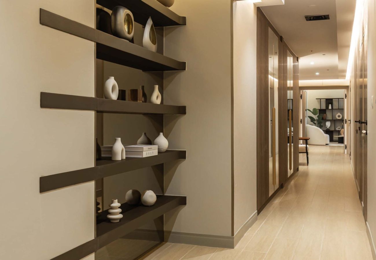 Apartment in Dubai - Ultimate Luxury Penthouse w/ Pool & Marina Views 